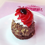 Torte za razne prilike VOĆNI VIŠNjA